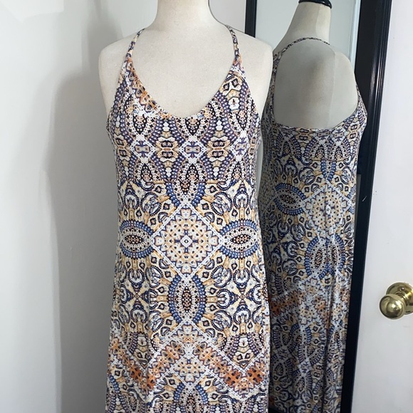 CYNTHIA ROWLEY FOR SAKS MAXI DRESS W/BUILT IN BRA RACERBACK STYLE WITH CUT OUT - Picture 5 of 10
